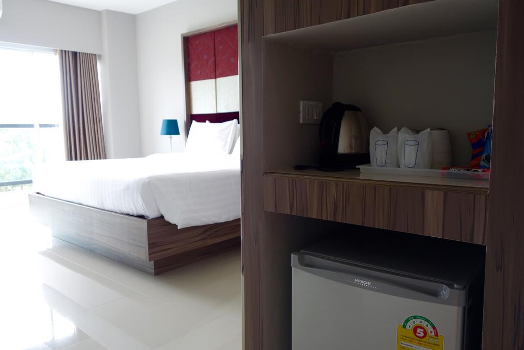 V Hotel Ubon Ratchathani Esterno foto